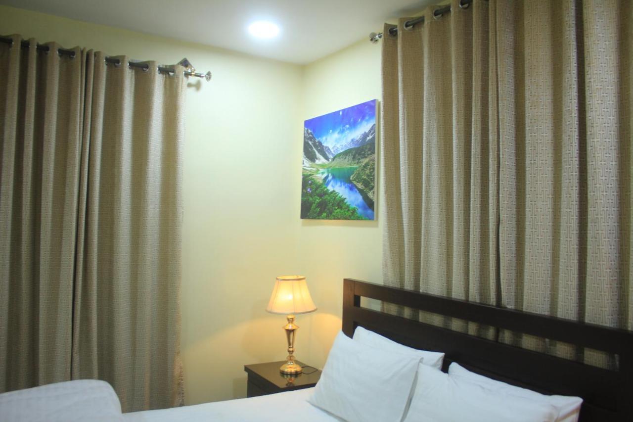 Starlit Hotel - Gilgit Exteriör bild